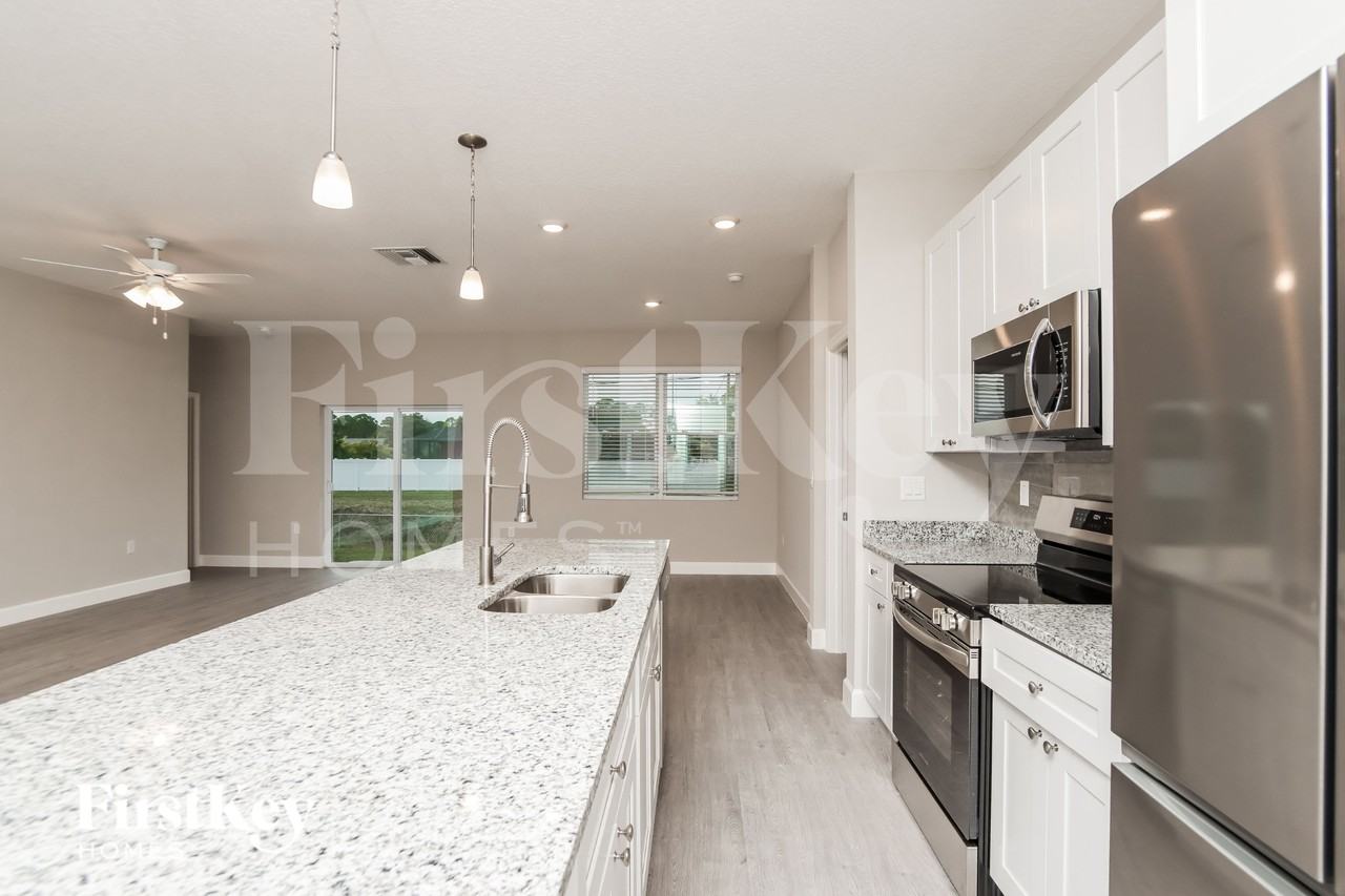 1157 Palo Alto St Se - Photo 7 of 19