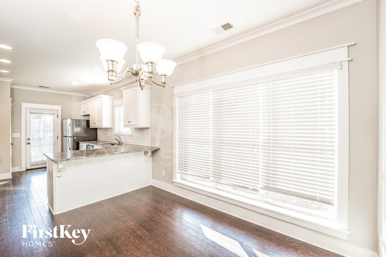 5071 Brookes Crossing Blvd - Photo 4 of 15