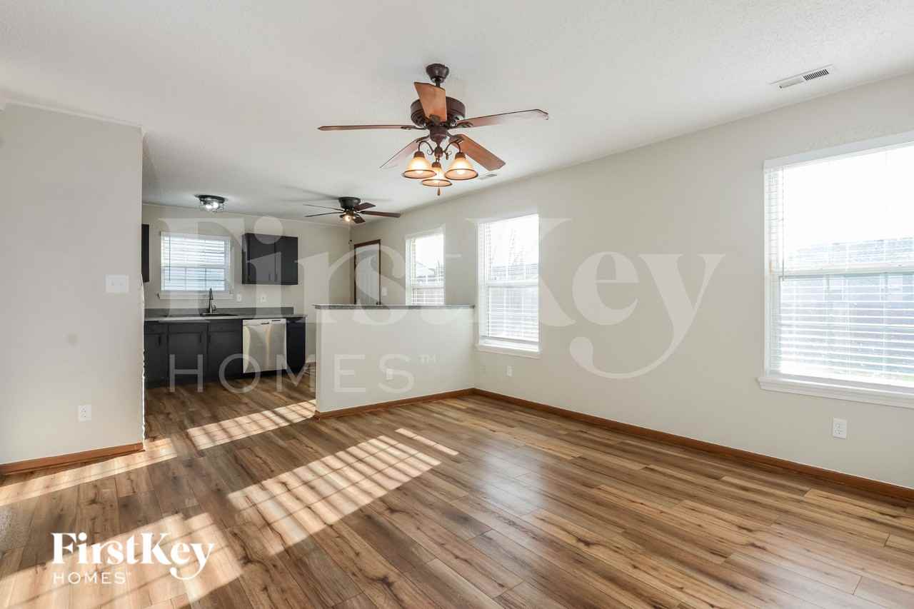 5355 Milhouse Rd - Photo 2 of 18