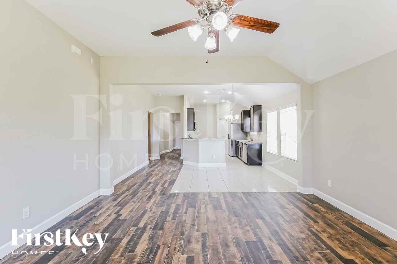 2598 Magnolia Fair Way - Photo 6 of 18