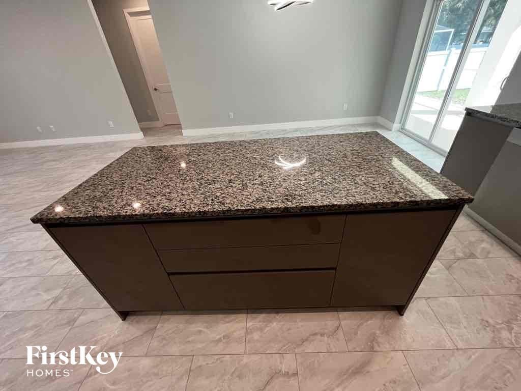 4391 Cuthbert Ave - Photo 7 of 15