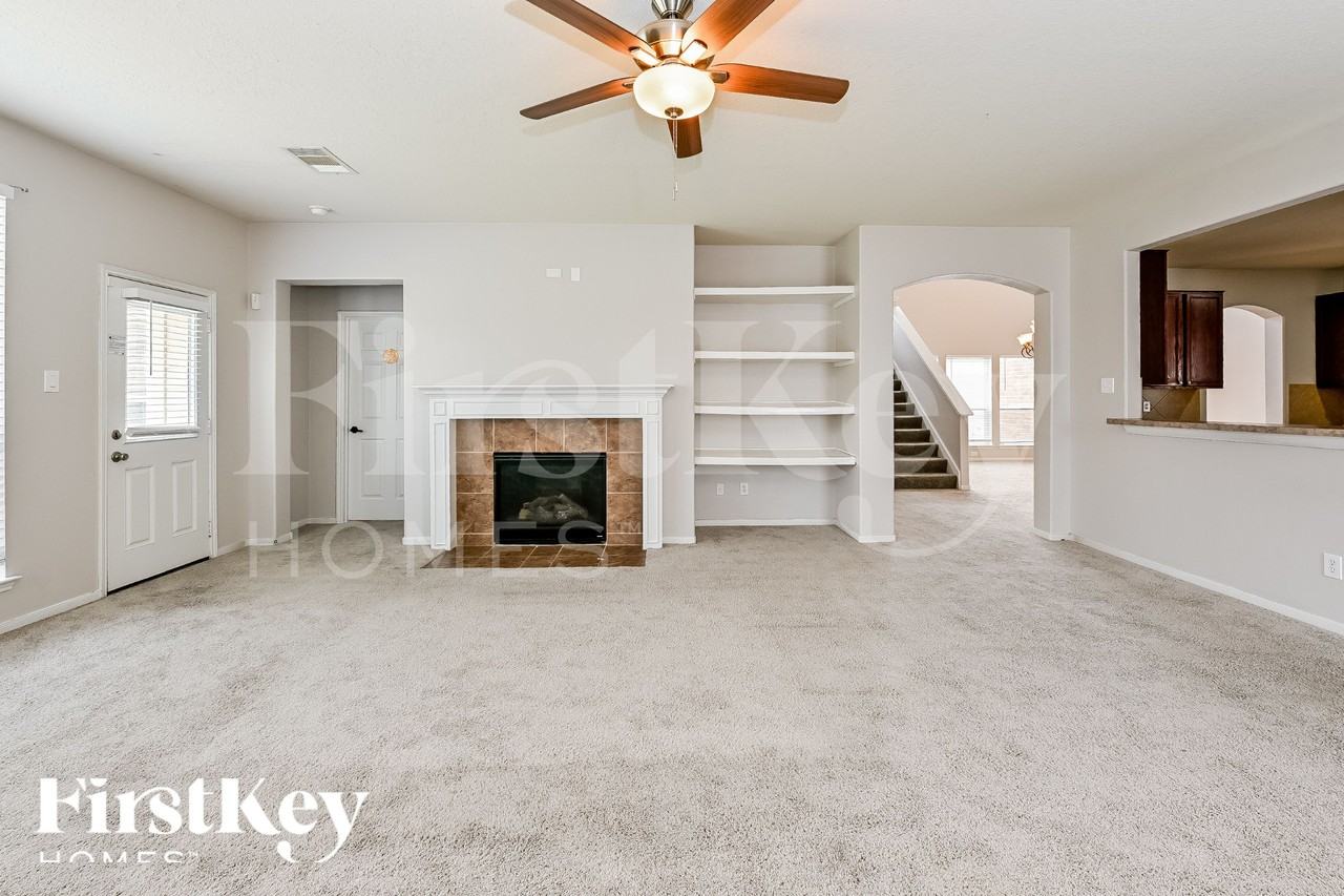 4207 Old Arbor Way - Photo 4 of 16