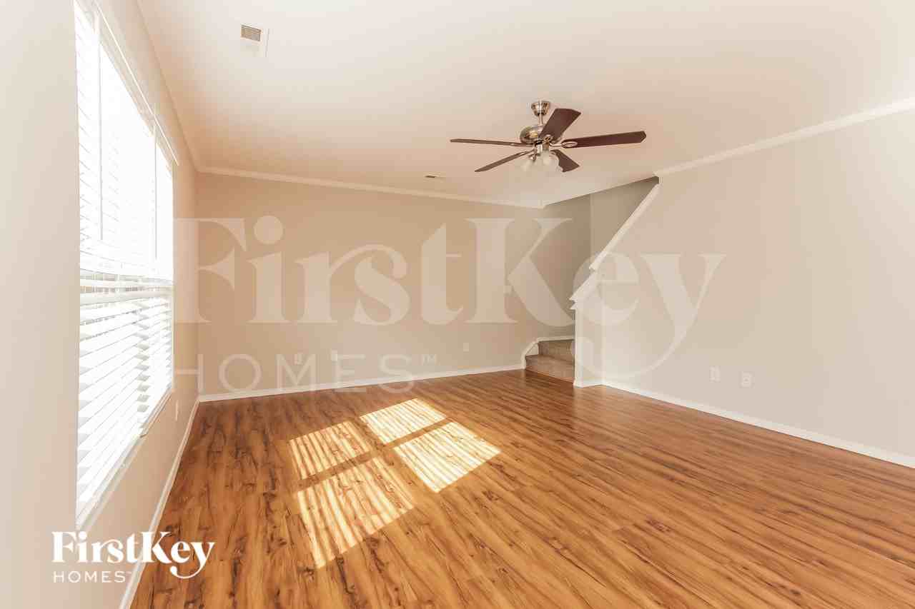 10833 Dry Stone Dr - Photo 5 of 18