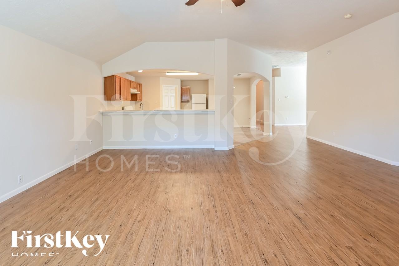 2506 Fox Water Dr - Photo 5 of 18