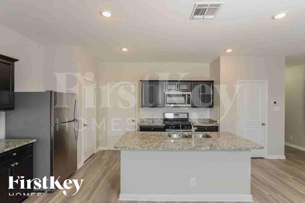 13403 Summer Lgt - Photo 6 of 18