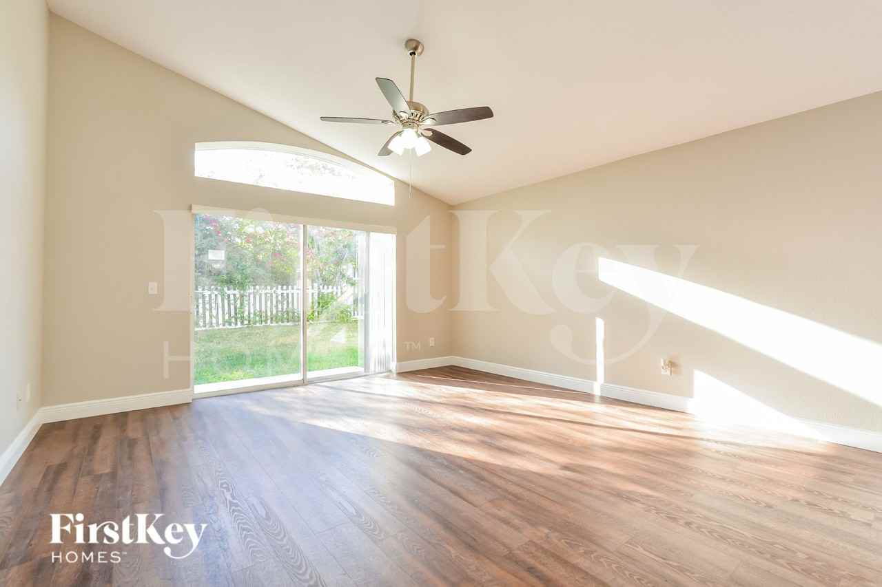 14010 Morning Frost Dr - Photo 3 of 15