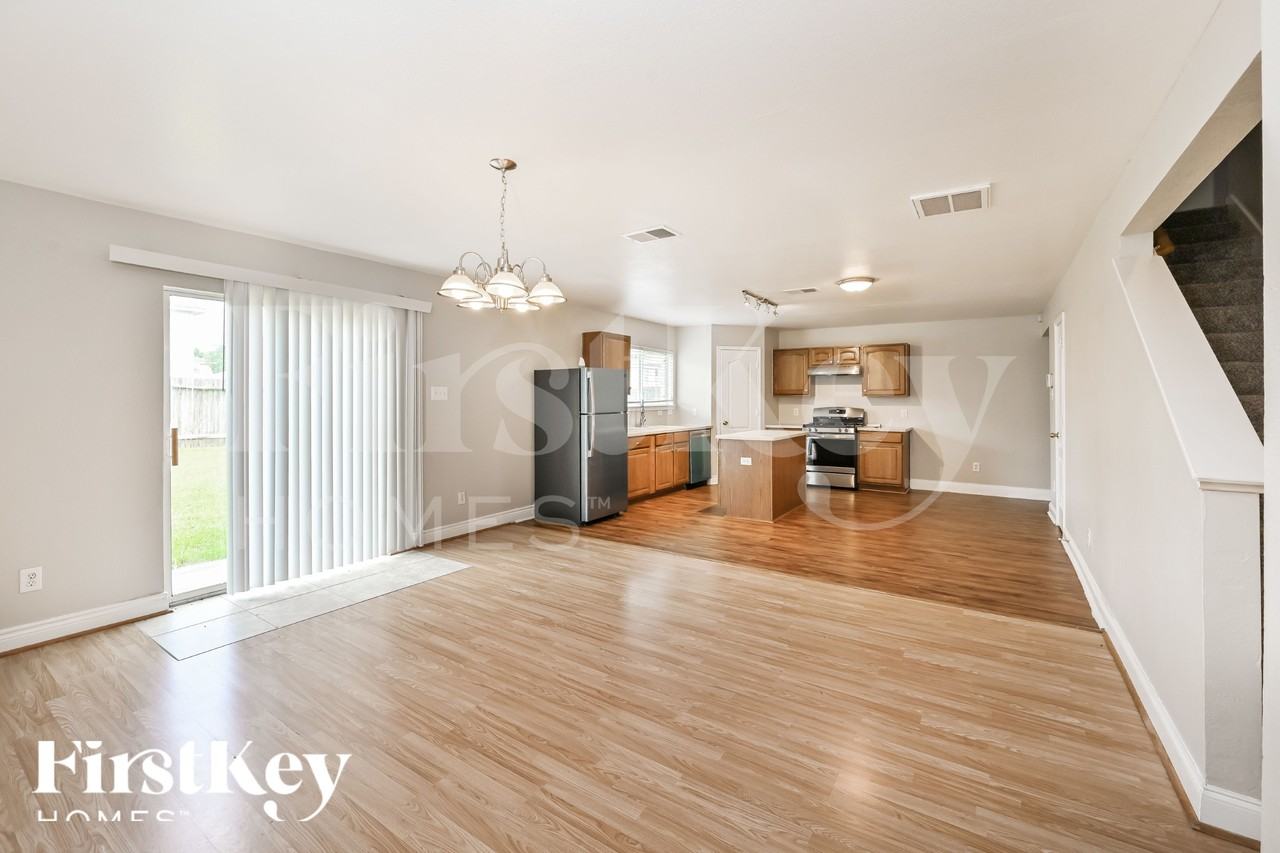 22811 Precious Pl - Photo 6 of 18