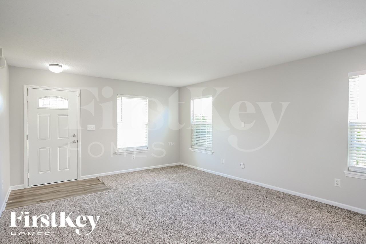 1902 Cold Spring Dr - Photo 3 of 18