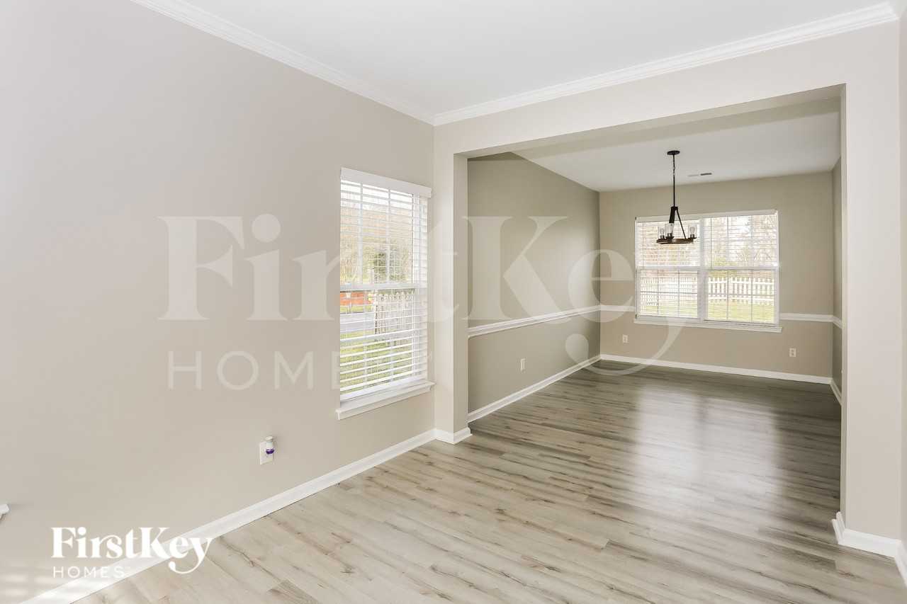 6100 Ironwood Ct - Photo 5 of 19