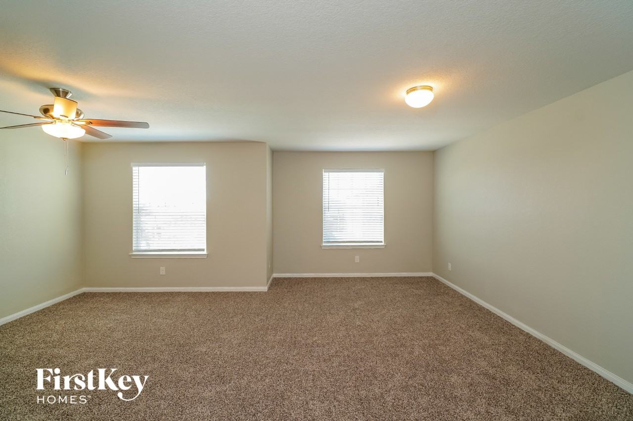 3442 Glacier Lk - Photo 7 of 15