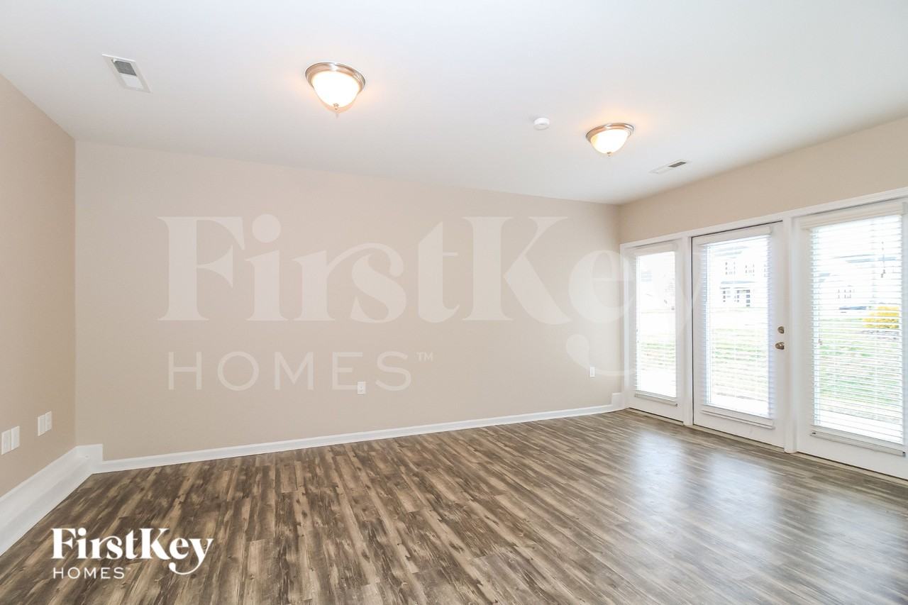 4011 Parkside Meadow Ct - Photo 6 of 18