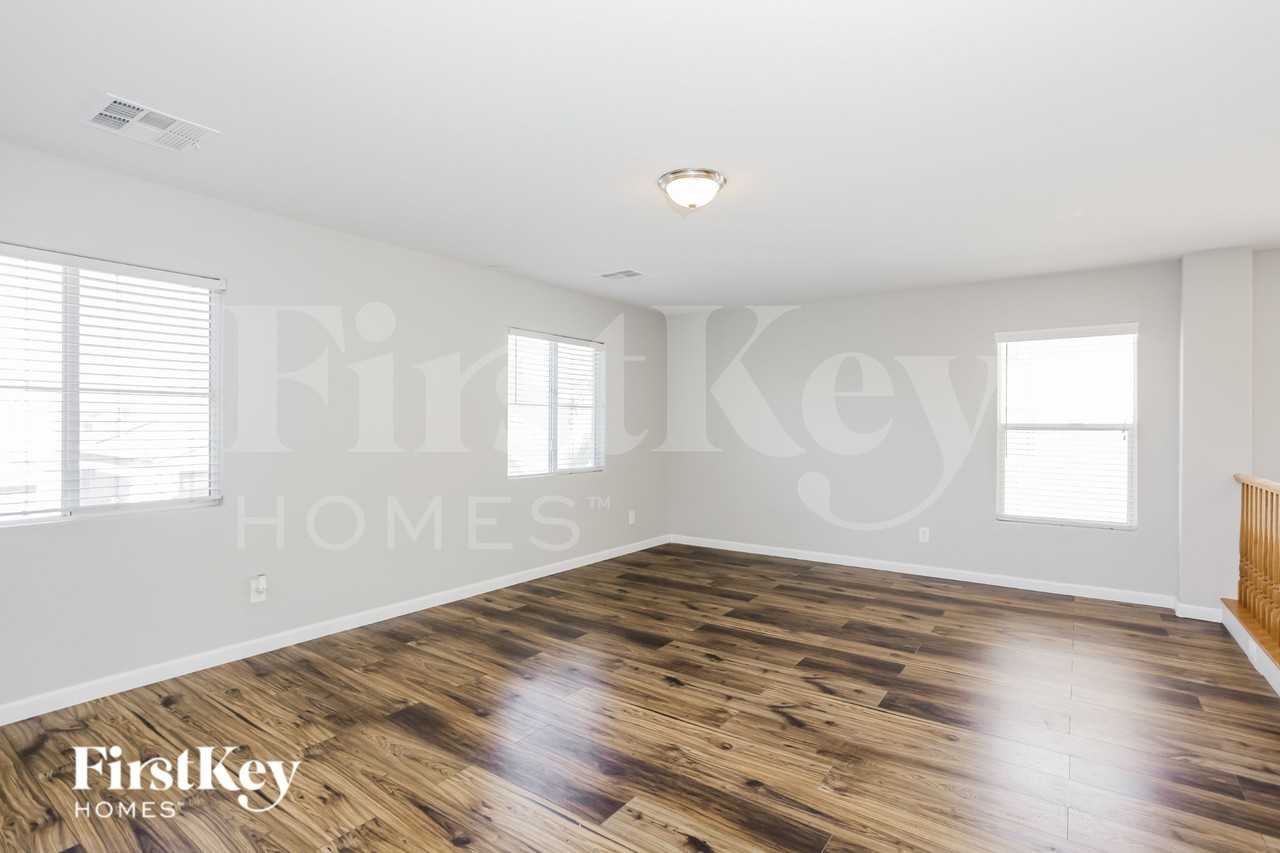 8648 Dodds Canyon St - Photo 2 of 18