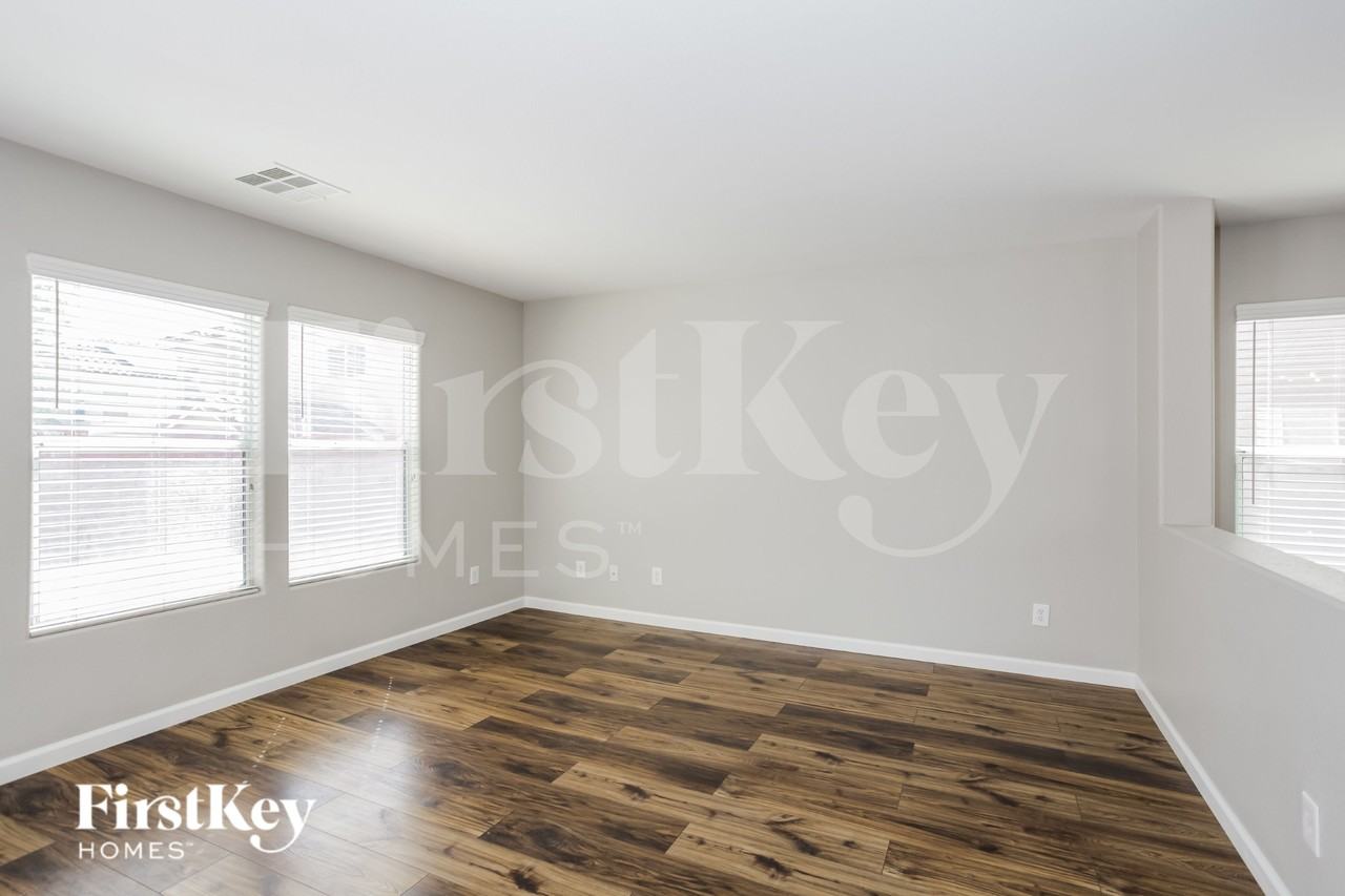 8648 Dodds Canyon St - Photo 6 of 18