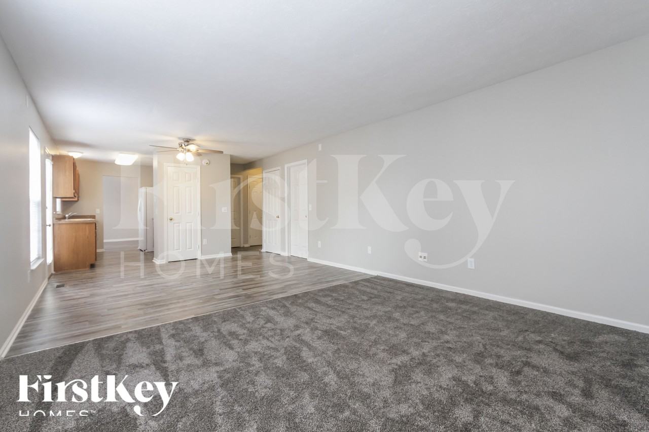 7474 Carnation Ln - Photo 5 of 18