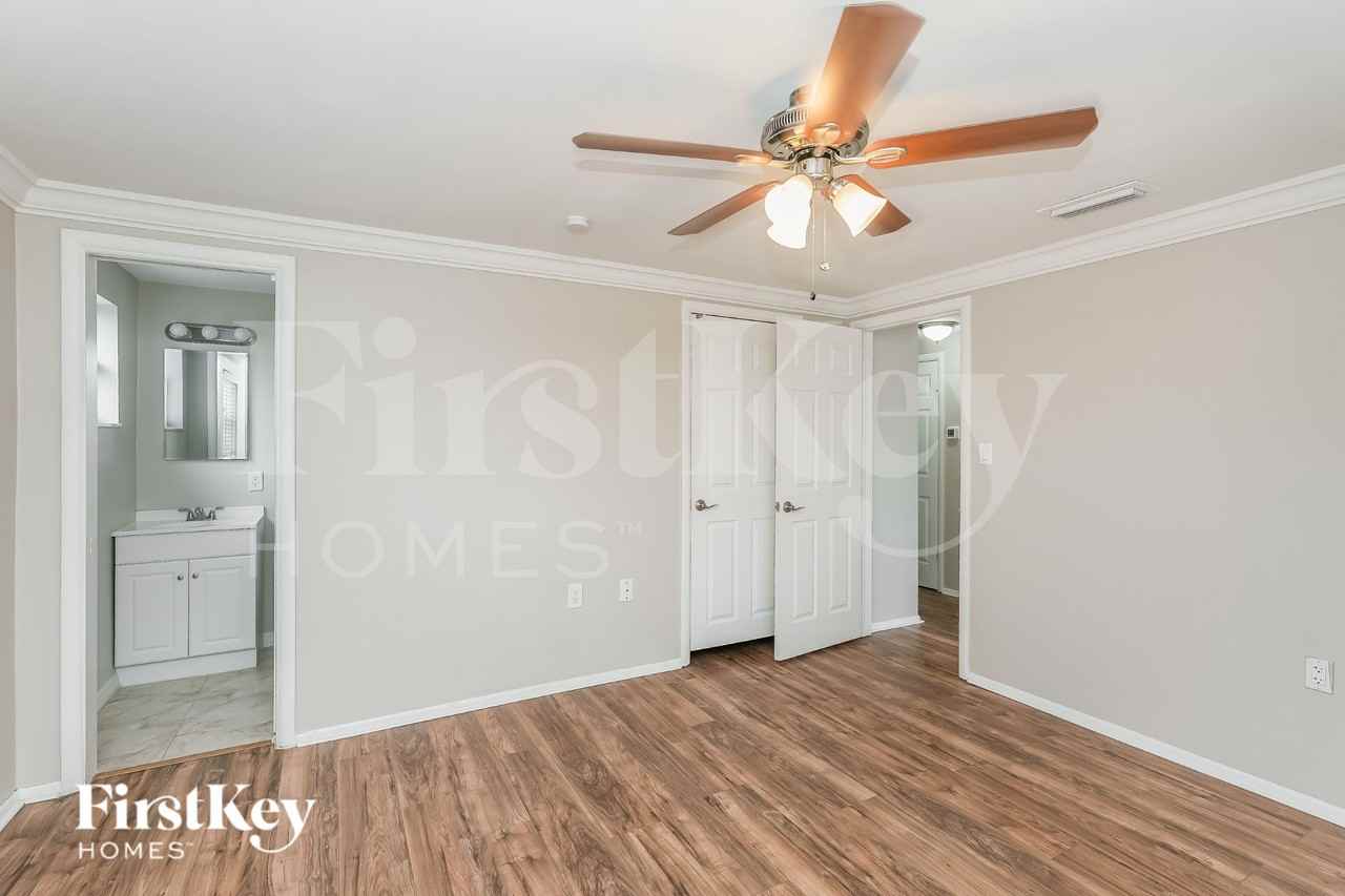 3530 Brompton Dr - Photo 7 of 16