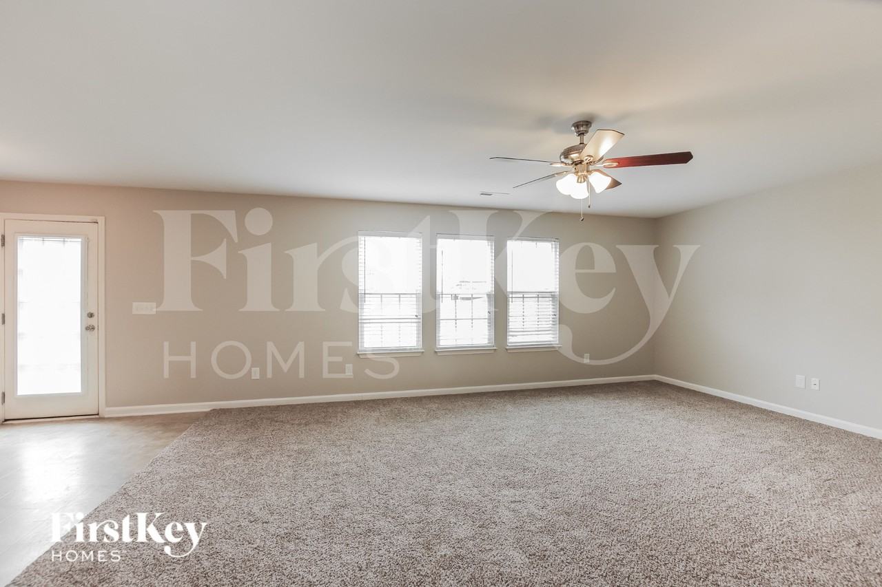 3503 Whitworth Dr - Photo 2 of 18