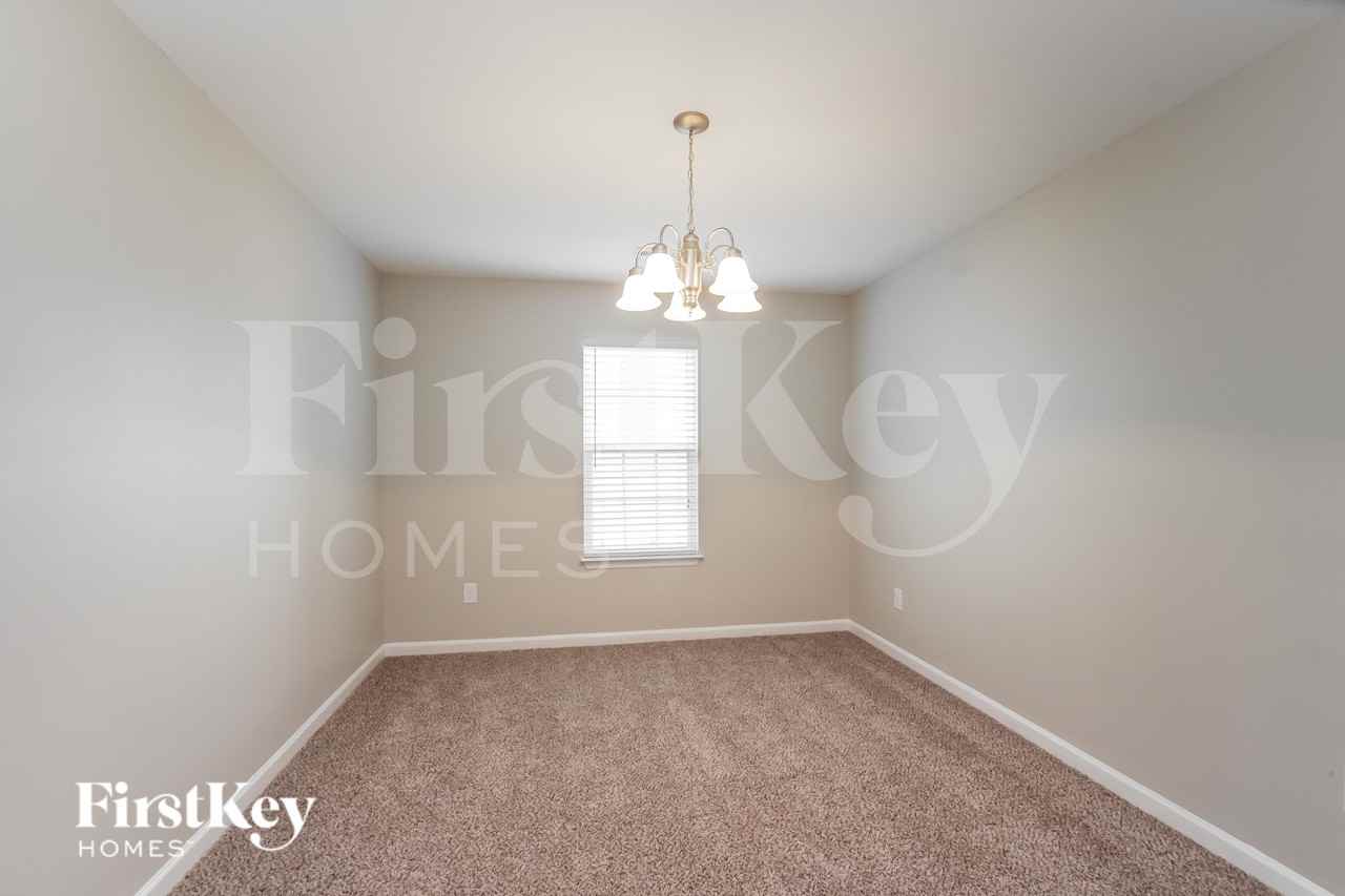 3503 Whitworth Dr - Photo 5 of 18