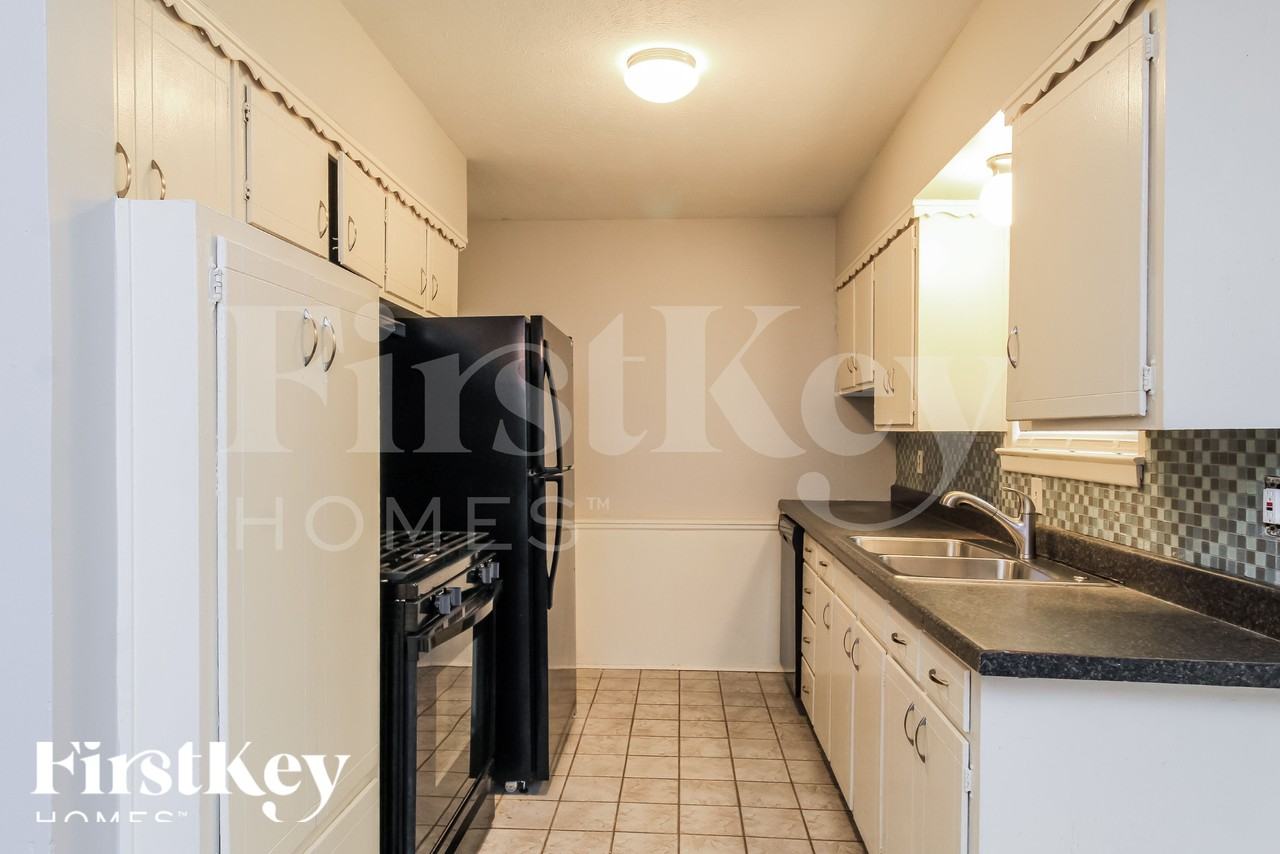 3316 Sunnydale Ln - Photo 7 of 15