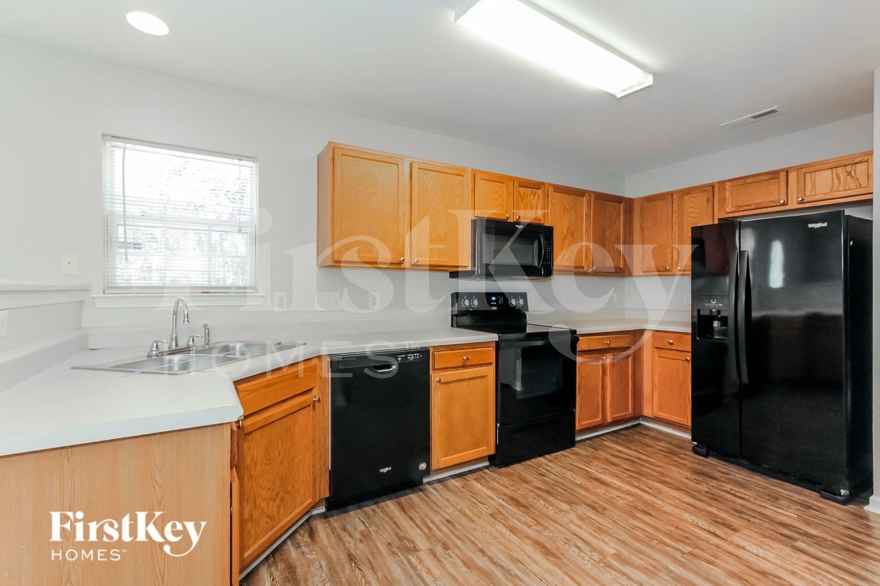 3124 Reid Brook Ln - Photo 7 of 18