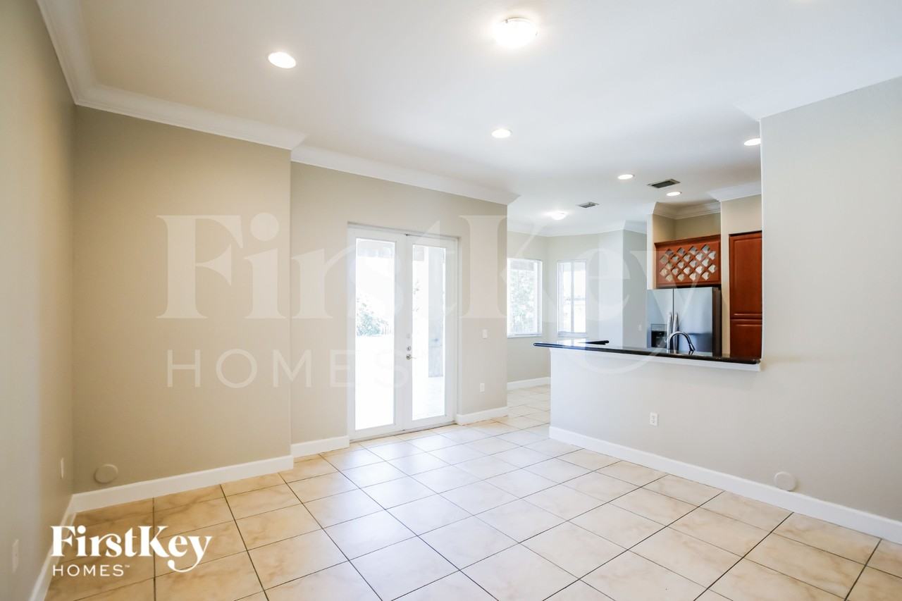 18686 Swavenue - Photo 6 of 19