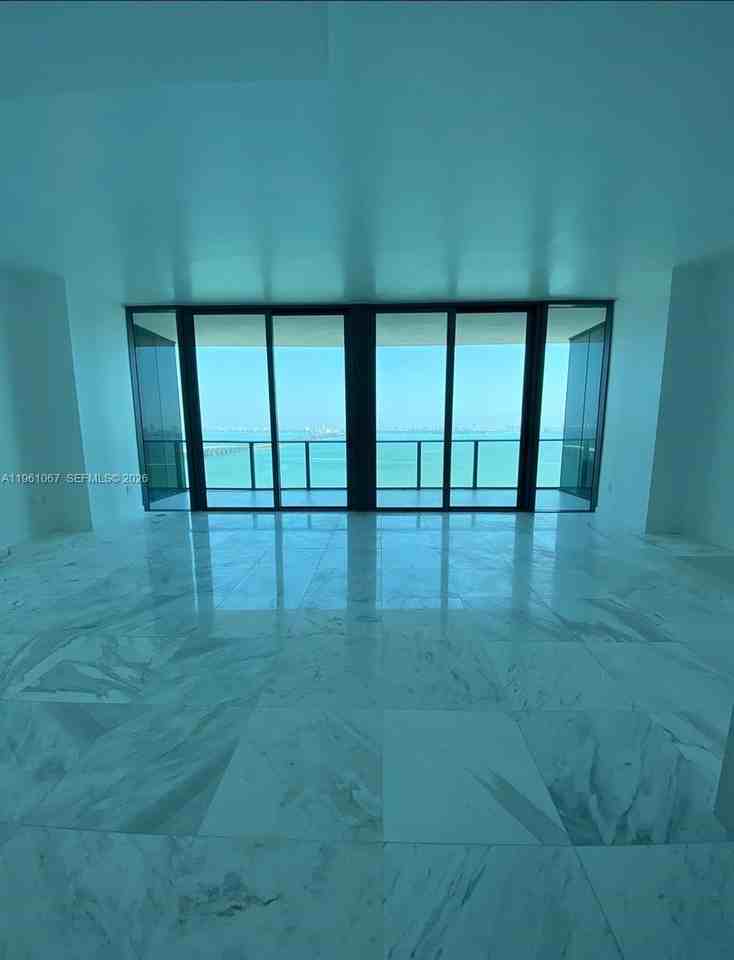 480 Ne 31st St #2403