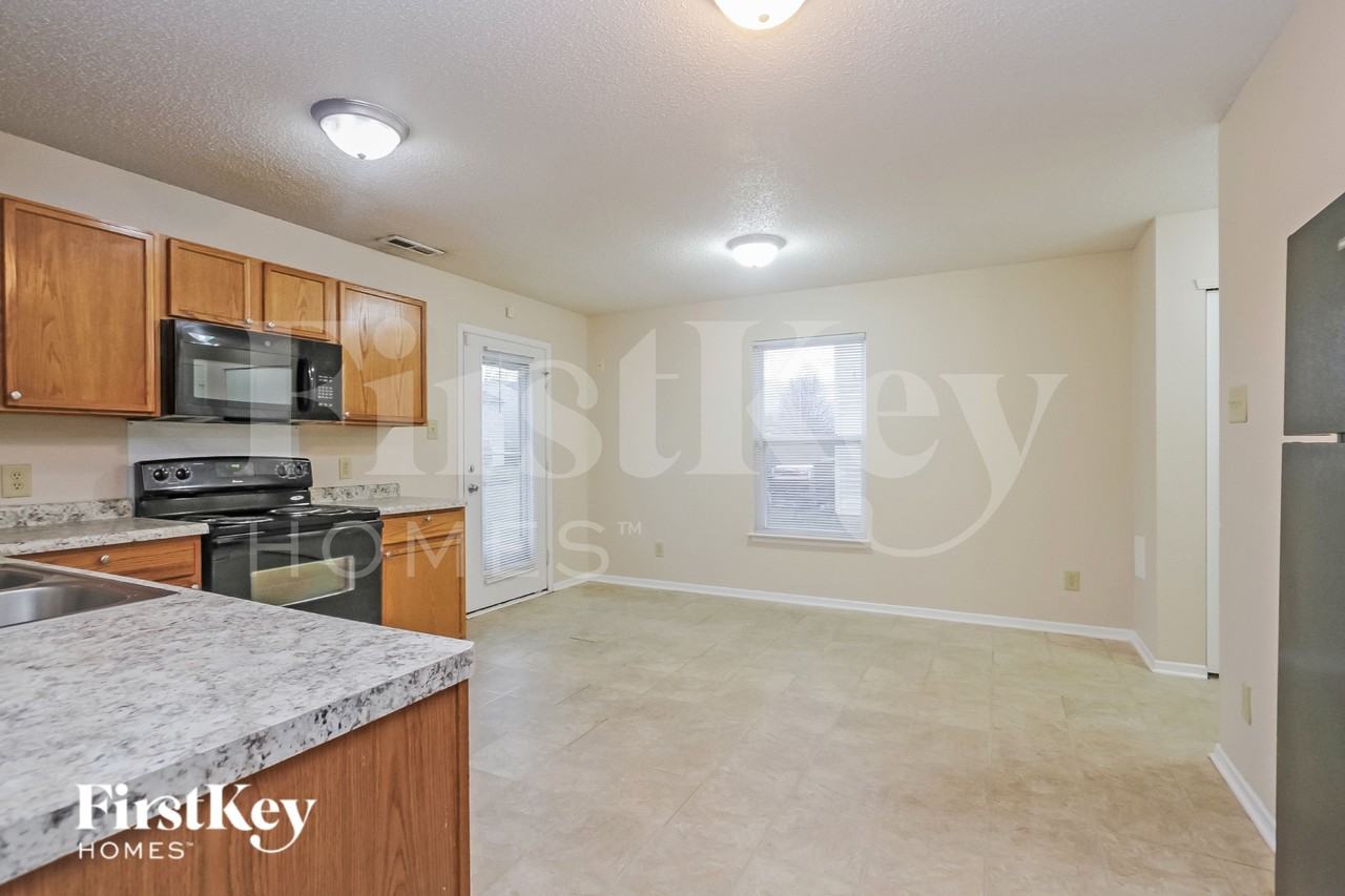 12401 Rose Haven Dr - Photo 5 of 18