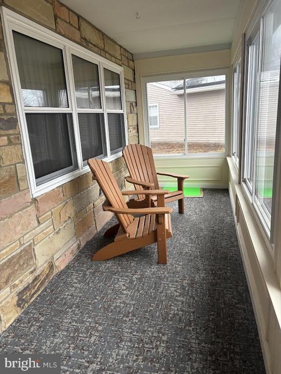 30 Chesterfield Ct - Photo 3 of 19