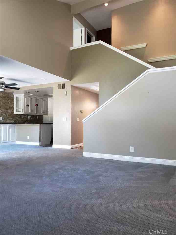 189 Stanford Ct - Photo 4 of 21