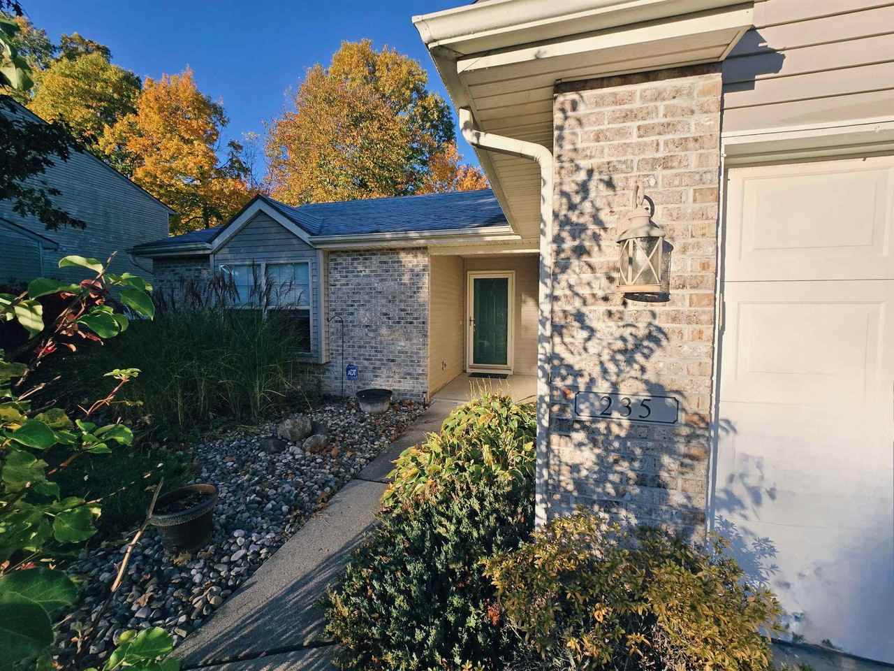 235 Spring Forest Ct - Photo 3 of 34