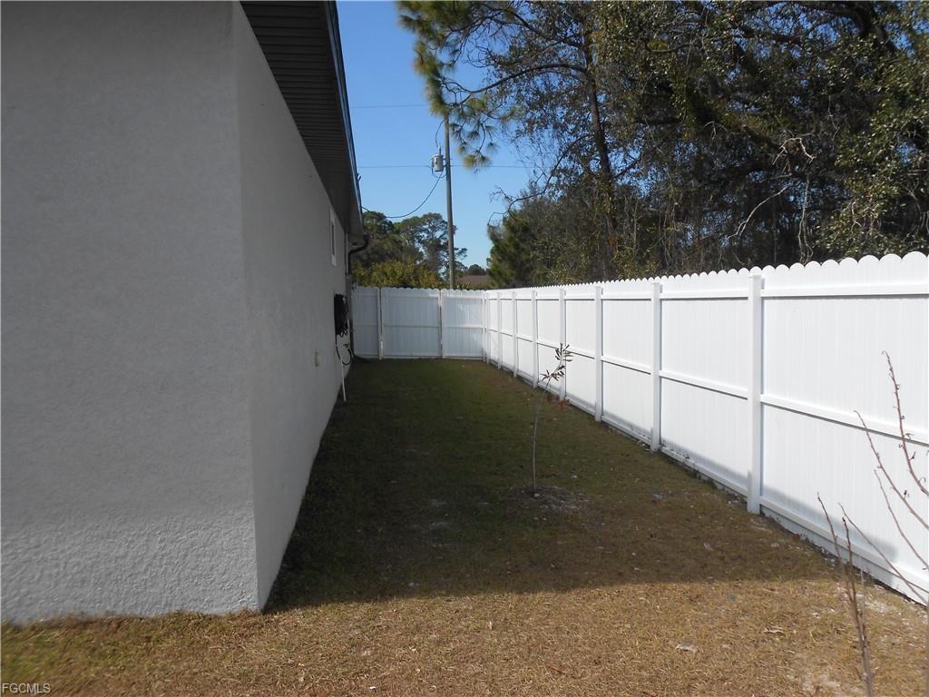6033 Kumquat Cir - Photo 7 of 20