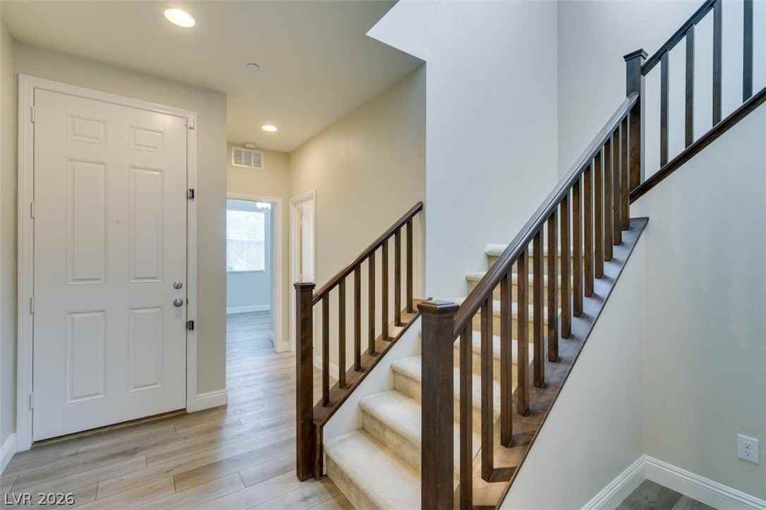 2130 Emyvale Ct - Photo 4 of 44