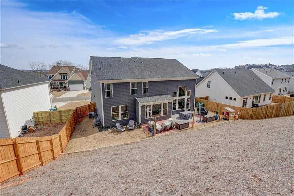 170 Greenbrier Way - Photo 4 of 50