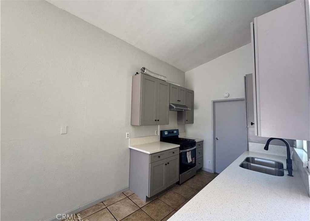 16209 Juniper St - Photo 2 of 5