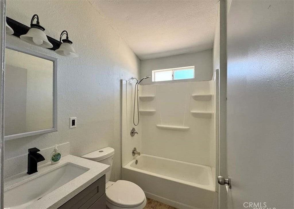 16209 Juniper St - Photo 4 of 5