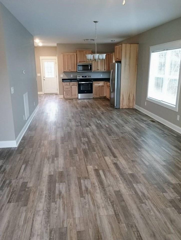 1454 Mount Vernon Rd - Photo 3 of 5