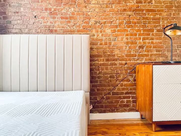 Private Bedroom in 4 Bedroom/1 Bathroom Home - Photo 6 of 6