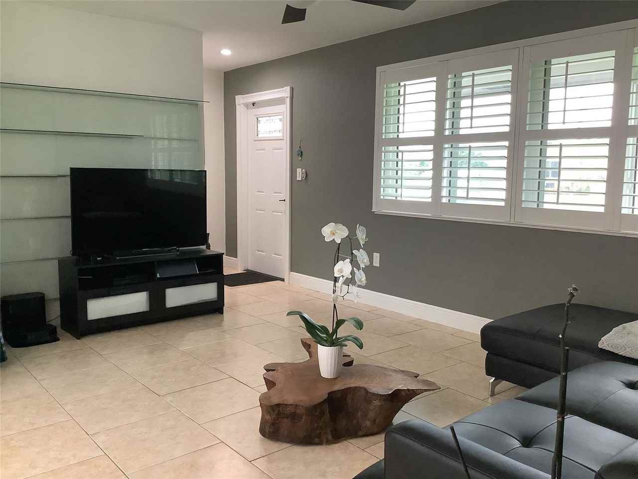 8881 Sw 21st St - Photo 2 of 8