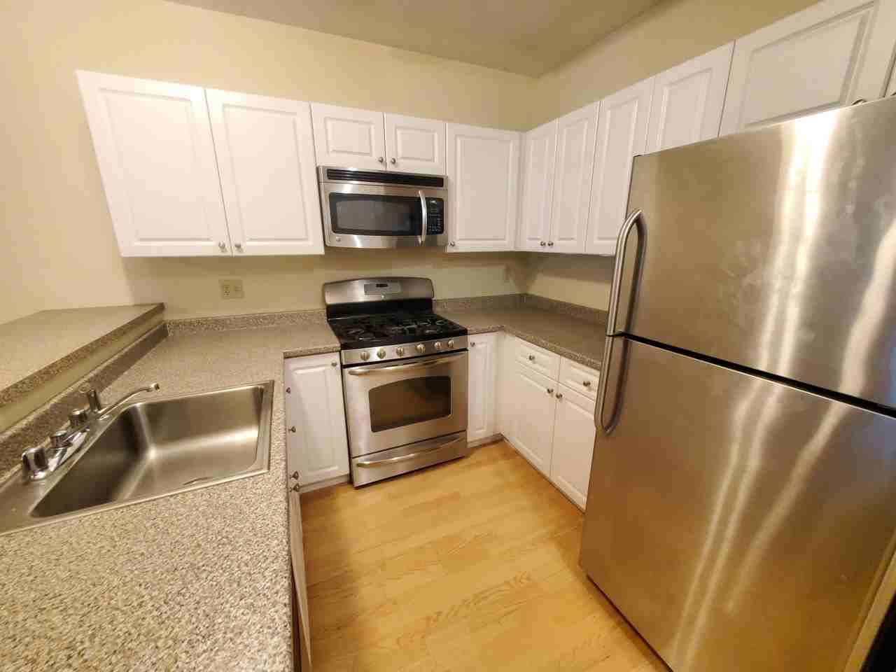 21 Brookline St #U305 - Photo 4 of 8