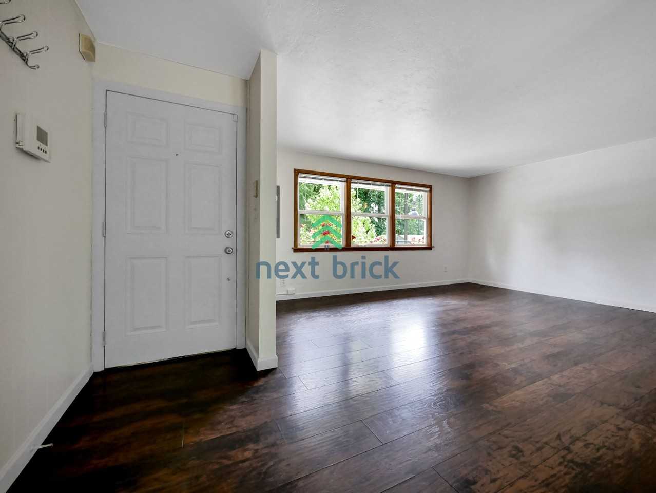 5805 236th St Sw - Photo 6 of 19