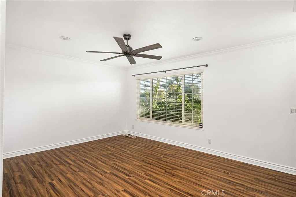 9695 Adams Ave - Photo 5 of 16