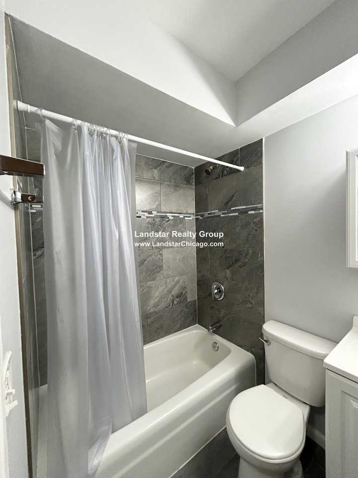 1040 W Hollywood Ave #218 - Photo 6 of 9