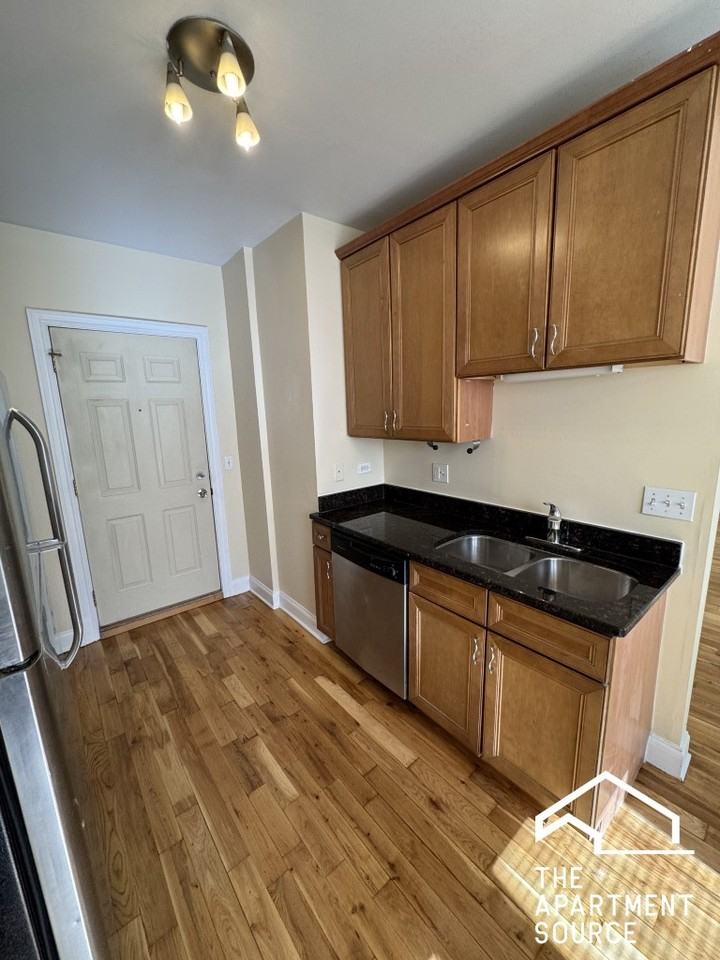 4566 W George St #1 - Photo 3 of 9