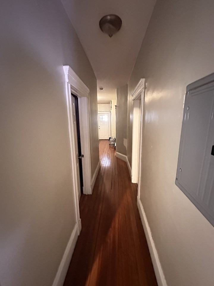 Congress Ave #1 - Photo 2 of 8