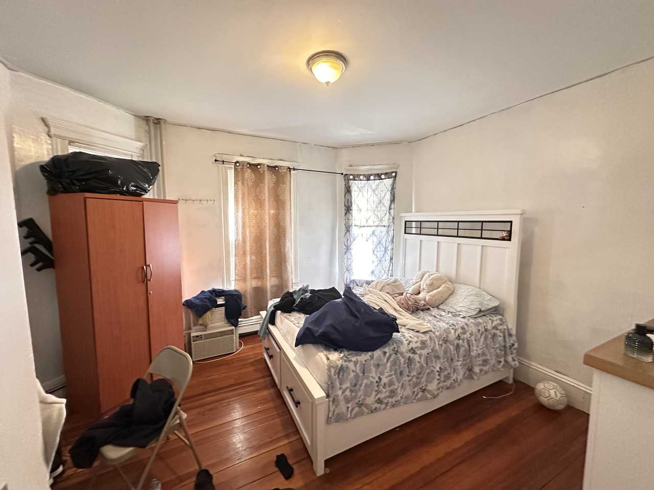 Congress Ave #1 - Photo 5 of 8