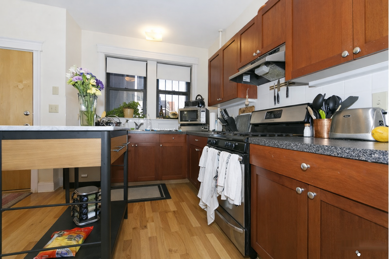 76 Quint Ave #1 - Photo 7 of 26