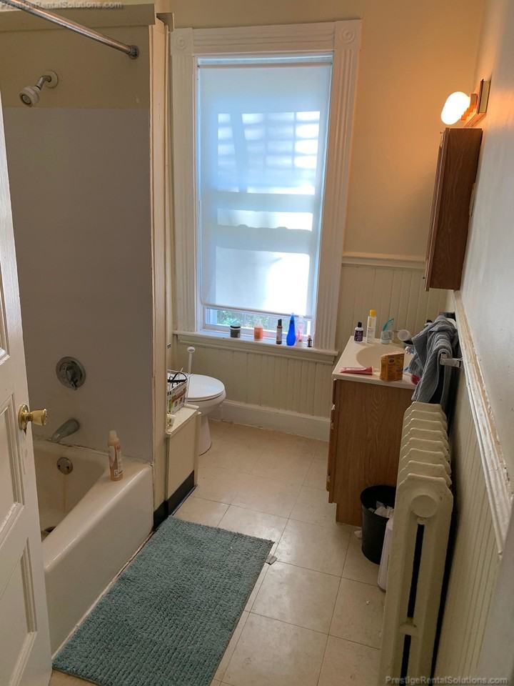 Ridgemont St. & Eleanor #2B - Photo 4 of 9