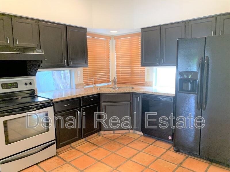 4667 W Harrison St - Photo 3 of 19