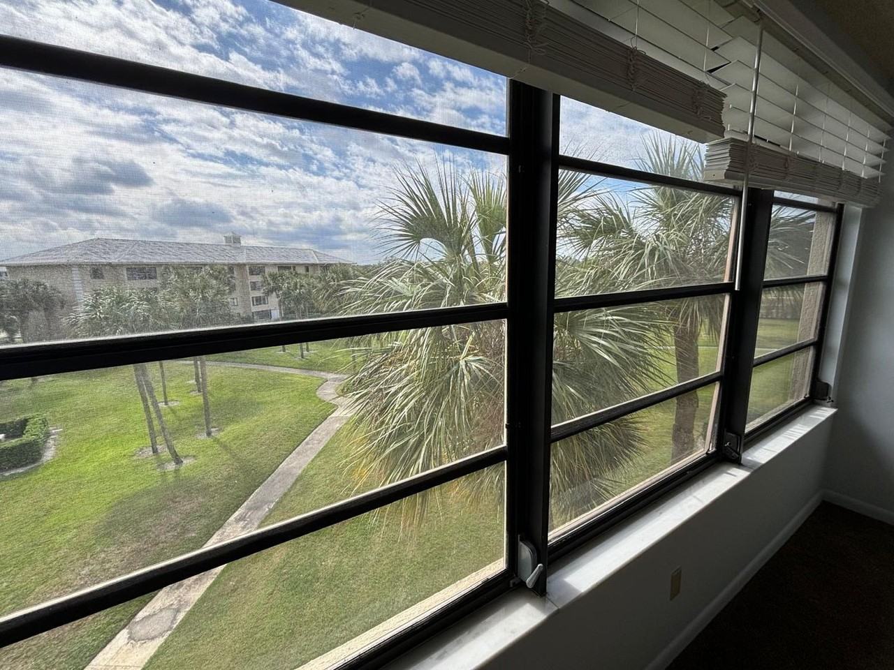 3511 Village Blvd - Photo 5 of 13