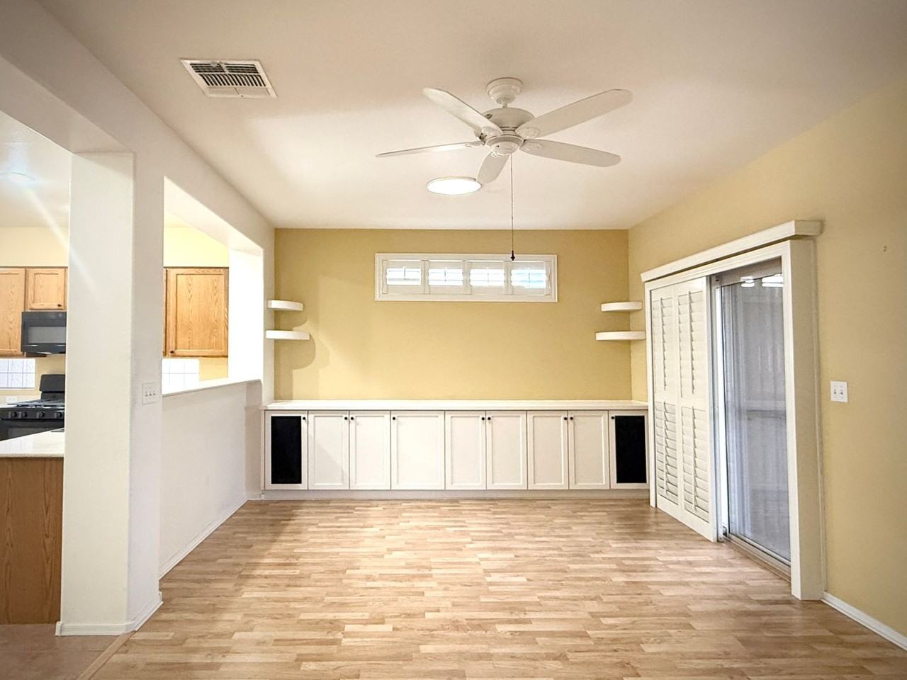 2120 Desert Woods Dr - Photo 3 of 26