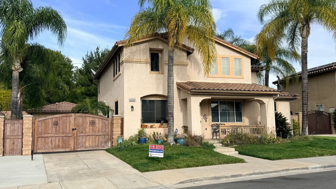 41909 Black Mountain Trl